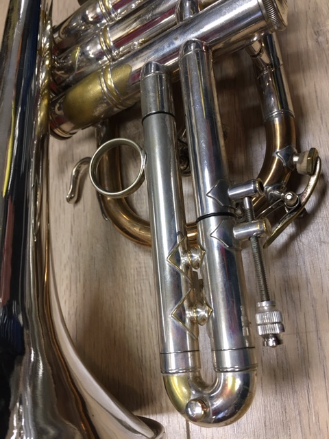 Cornet sib Bach 184 cornetbach1 4