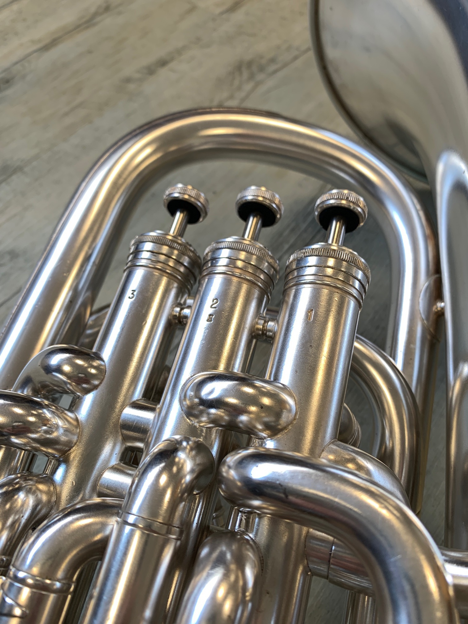 Euphonium Sib Besson 3+1 compensé eupnonium_compense_boosey_and__hawkes_besson_413