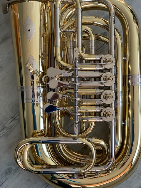 Tuba Miraphone en sib miraphone 84 3