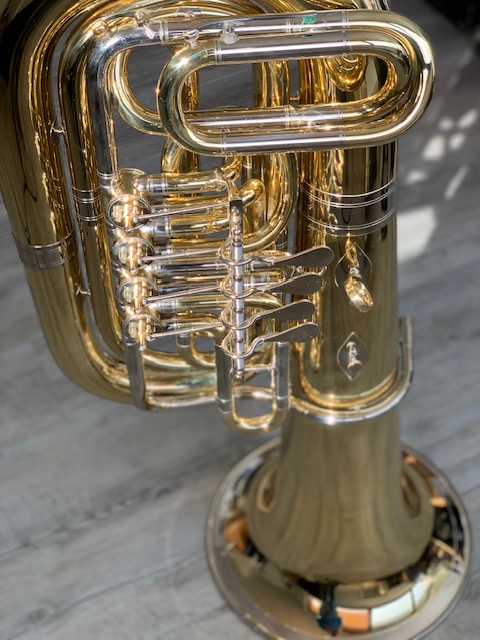 Tuba Miraphone en sib miraphone 84 8