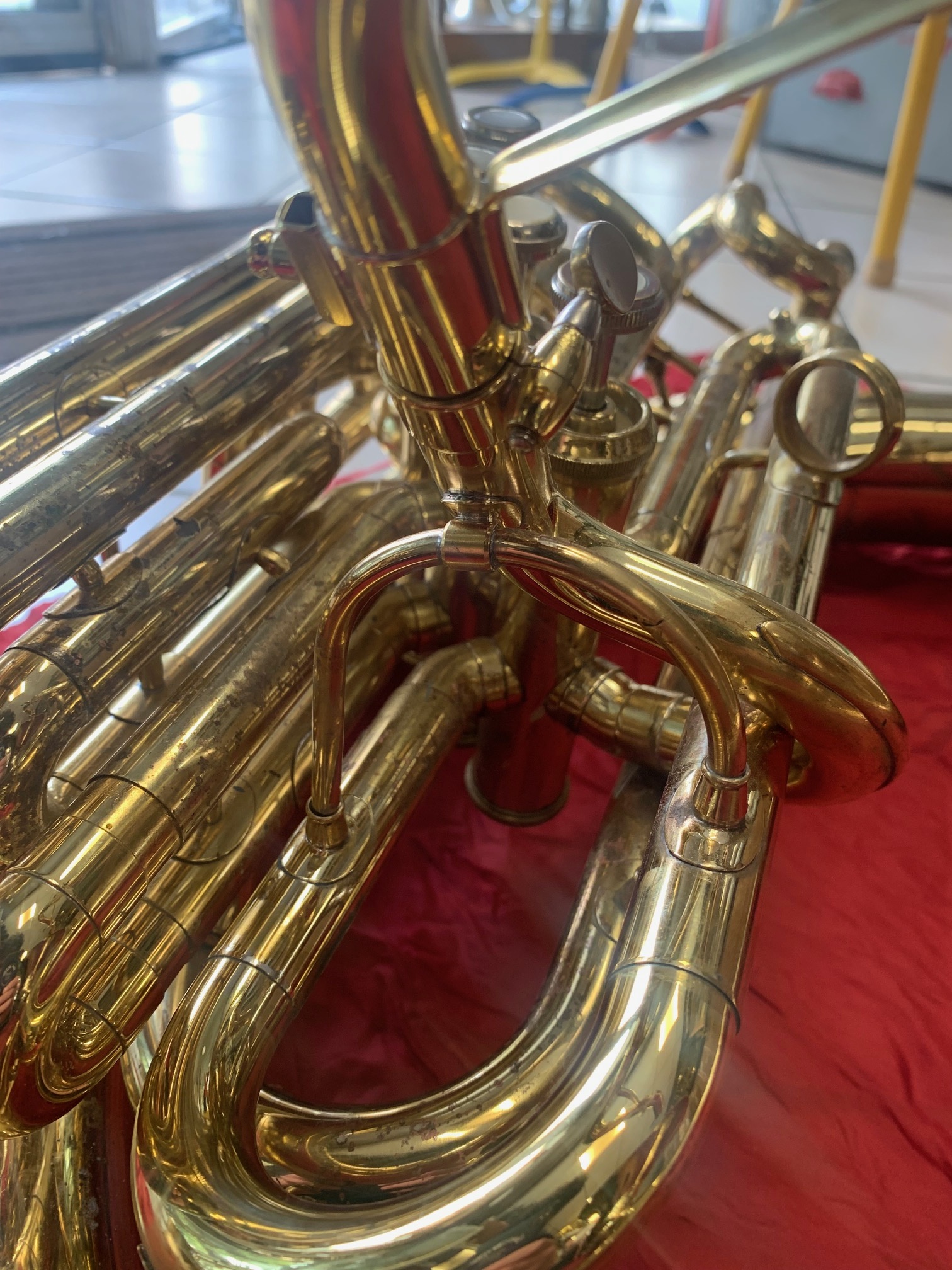 Soubassophone 4 pistons Jupiter JSH590 soubassophone 4 pistons jupiter 3