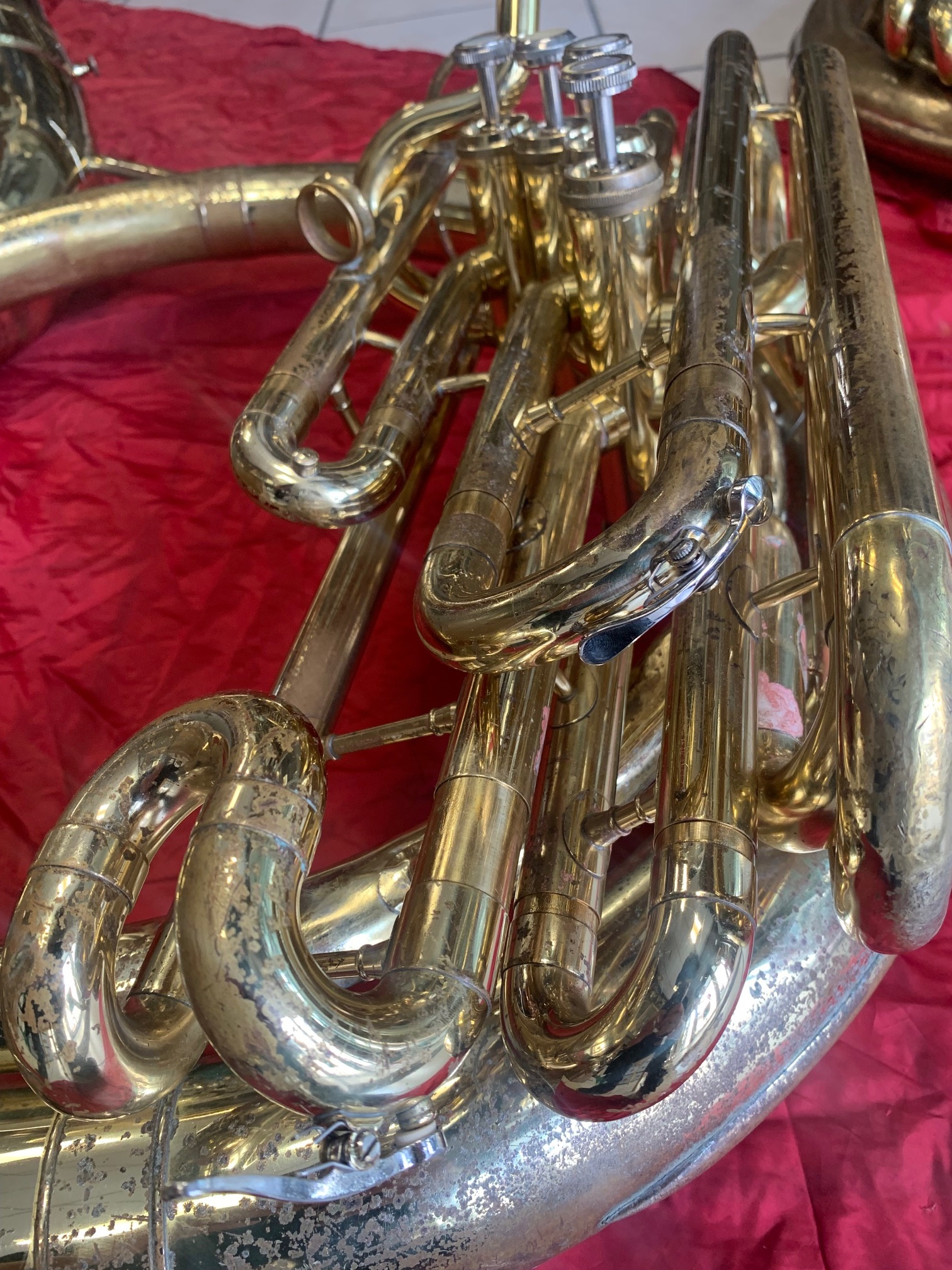 Soubassophone 4 pistons Jupiter JSH590 soubassophone 4 pistons jupiter 4