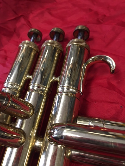Trompette Sib dépliée trompette depliee amati 2